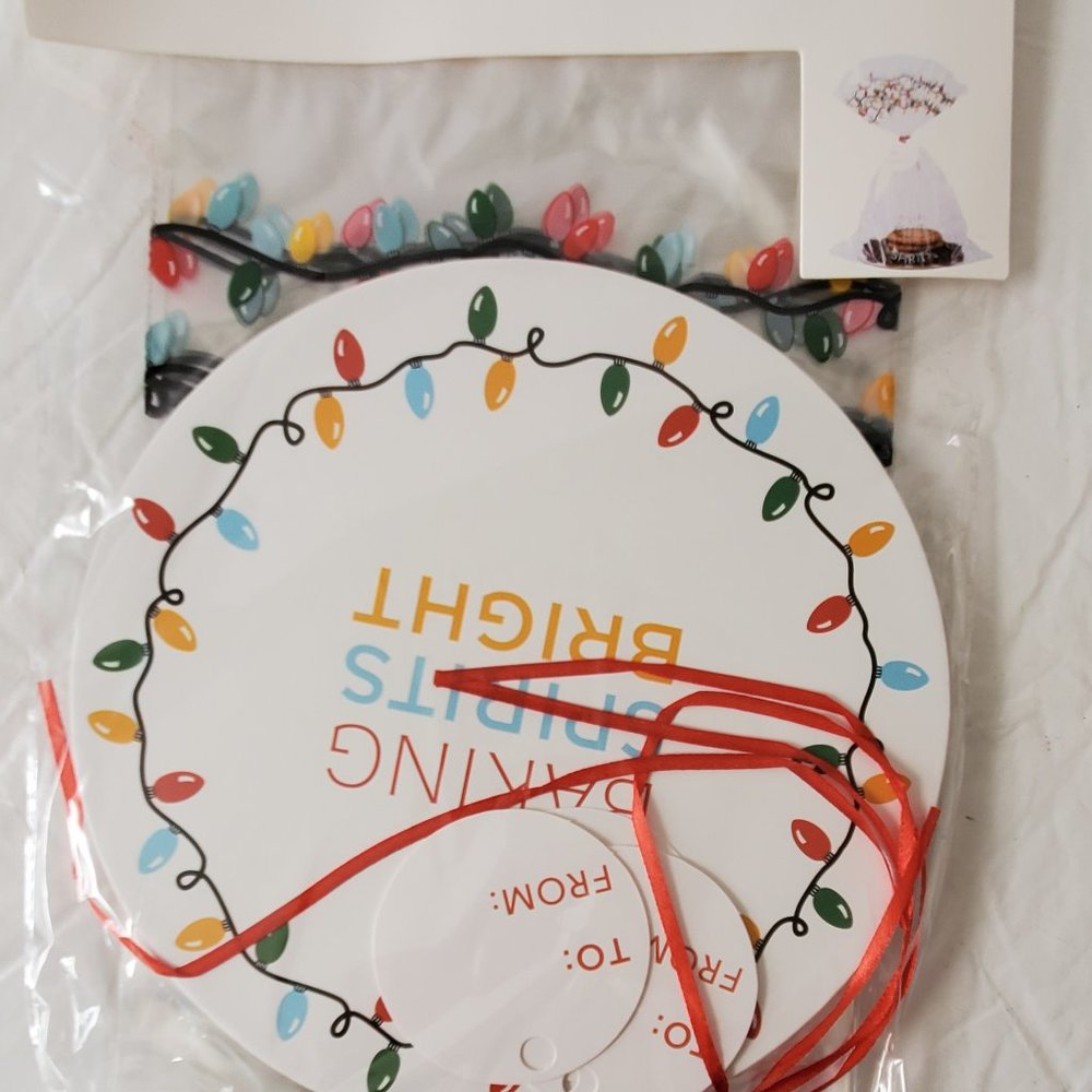 Baking Spirits Bright Cookie Plates And Gift Tags Kit